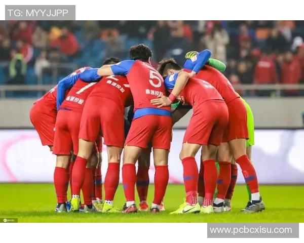 赛后复盘:杭州足球队与重庆足球队心理素质的较量与启示 赛后复盘:杭州足球队与重庆足球队心理素质的较量与启示